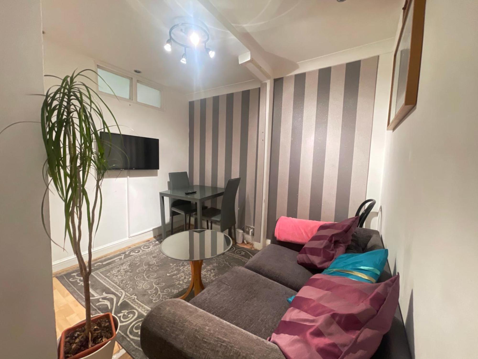 Stylish - Steps From Hyde Park & Paddington Station Appartamento *