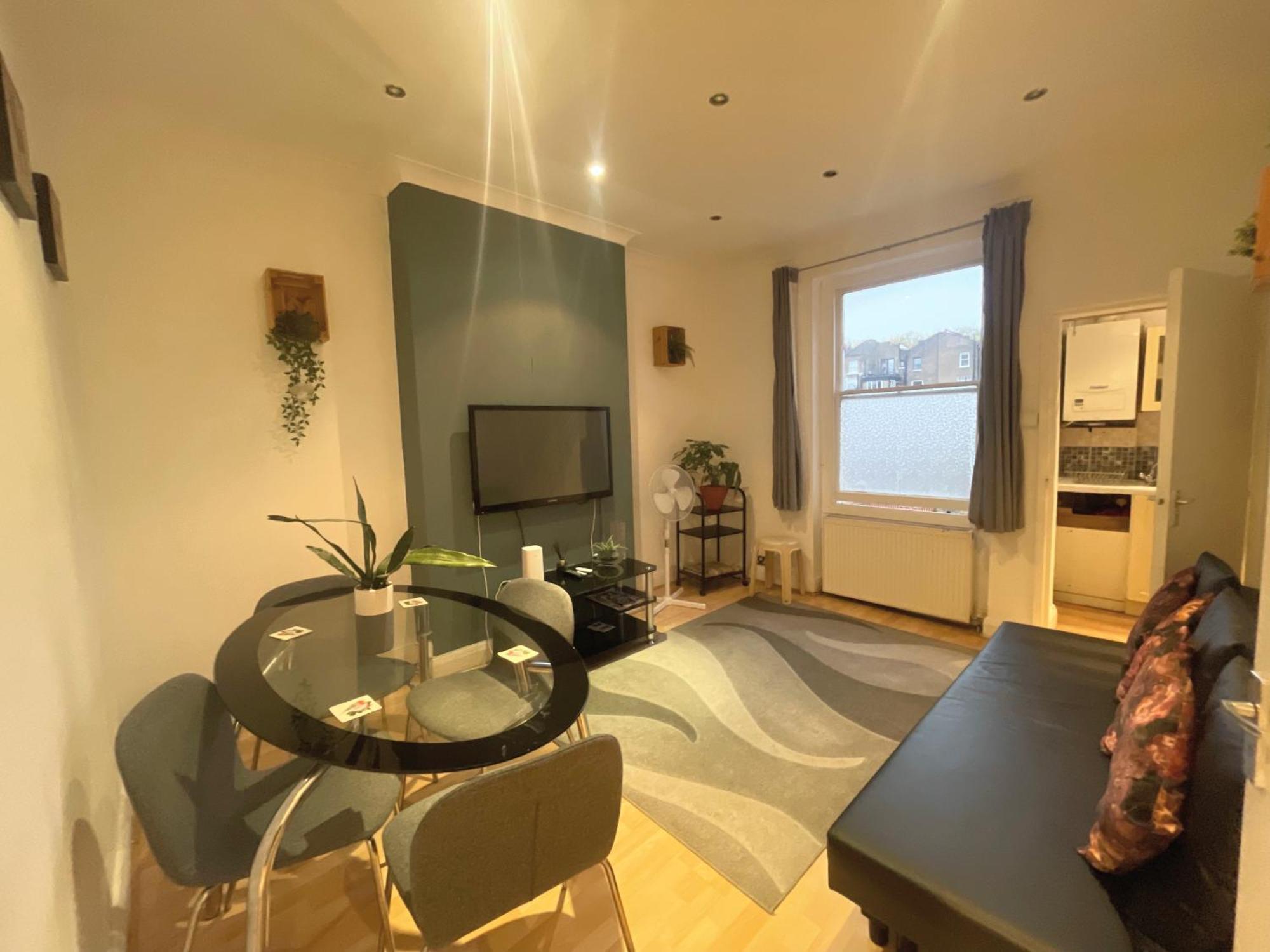 Stylish - Steps From Hyde Park & Paddington Station Londra