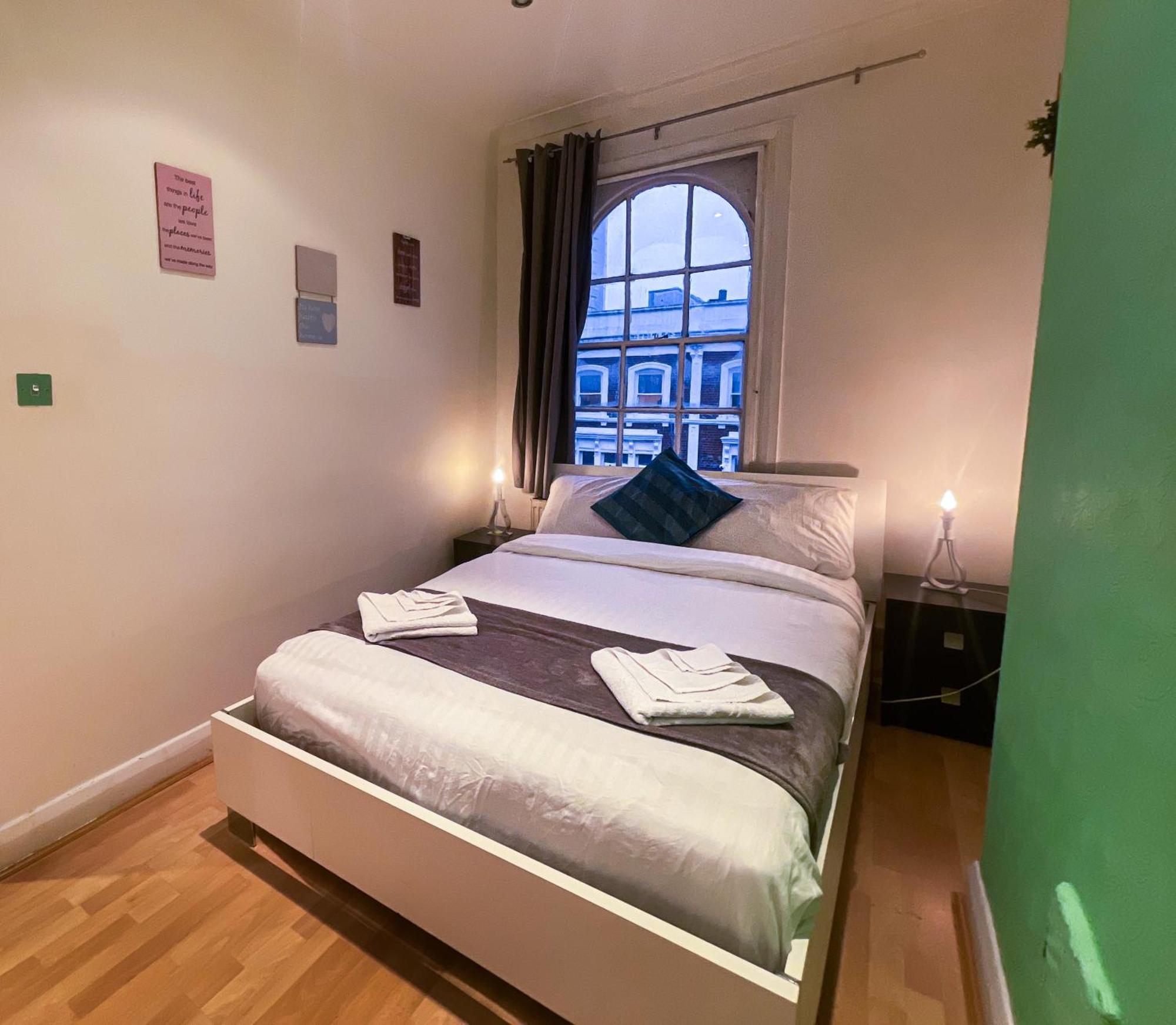Stylish - Steps From Hyde Park & Paddington Station Appartamento *